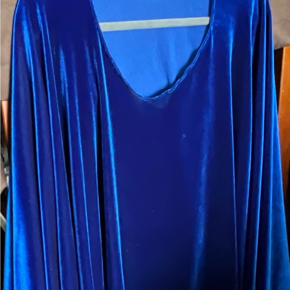 One size Velour Top Easy pullover to wear with comfort One size fits most